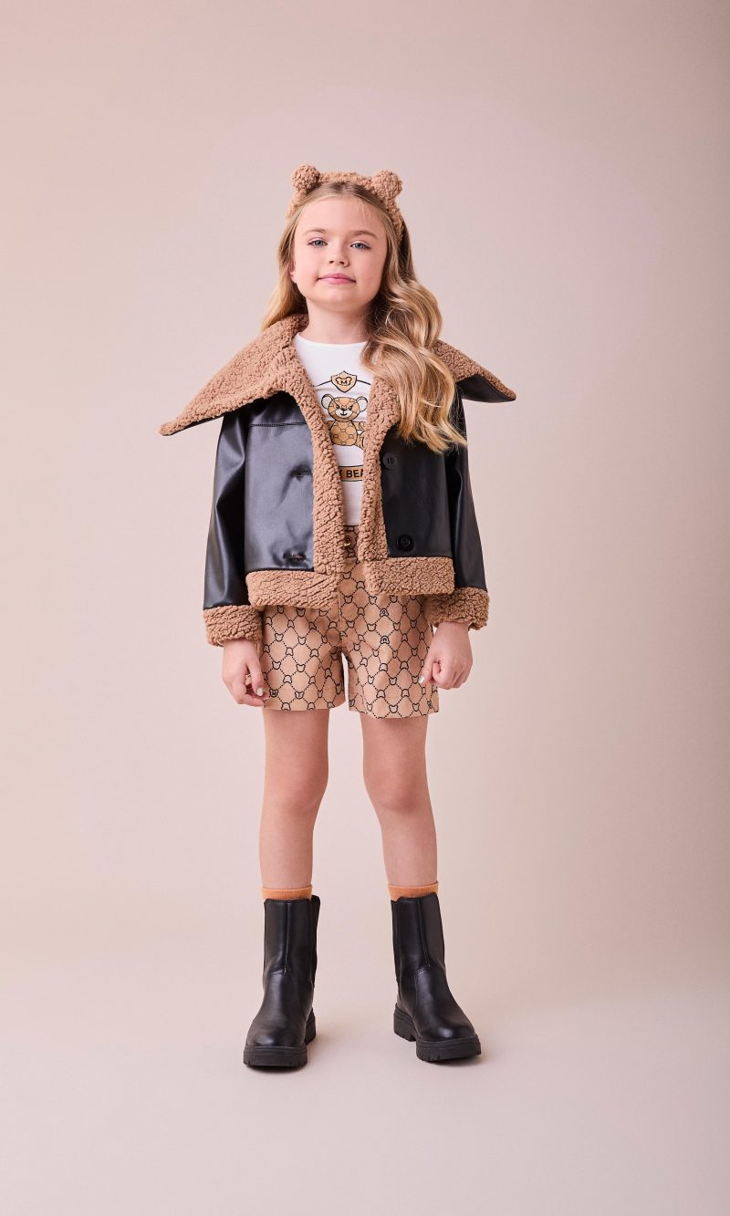 jaq couro detalhes em pelo pto