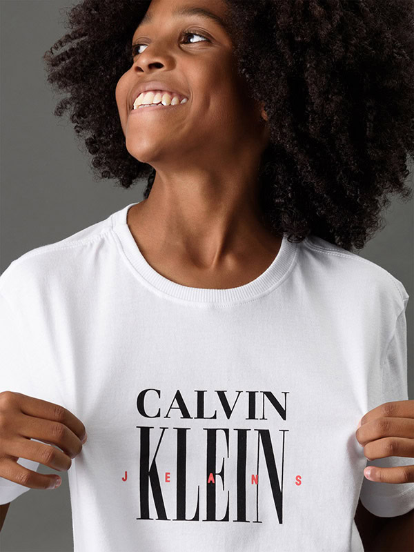 camta boy logo serif font lavanda camta boy logo serif font lavanda